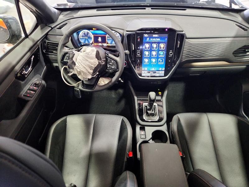 2025 SUBARU FORESTER TOURING 8