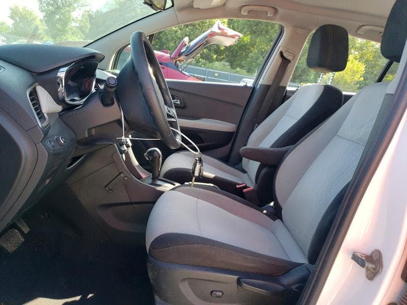 2017 CHEVROLET TRAX 1LT 7