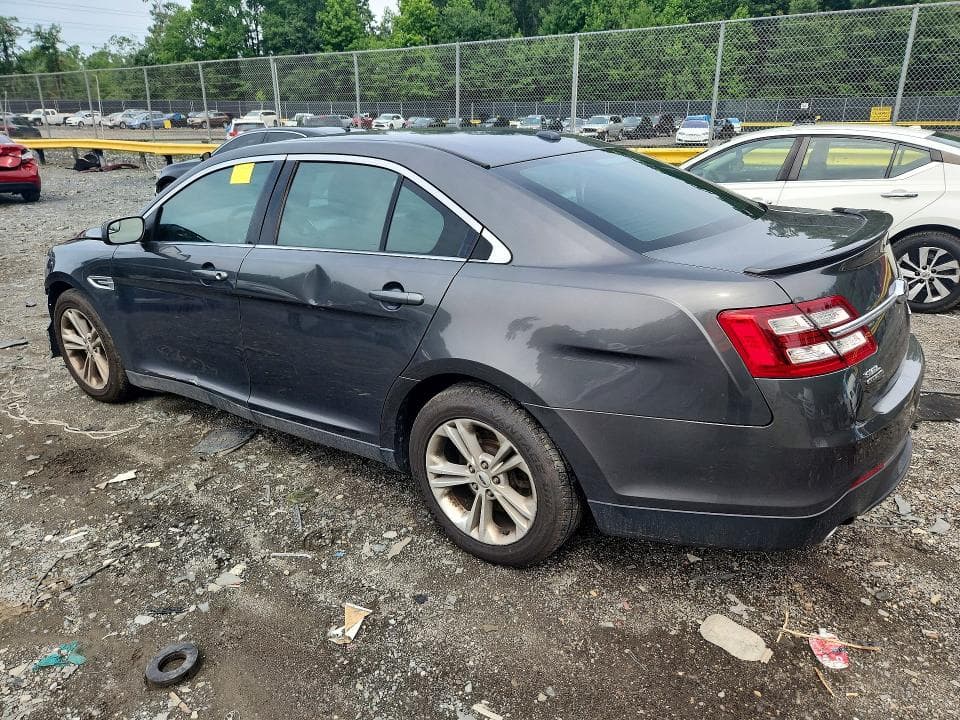 2018 FORD TAURUS SEL 2