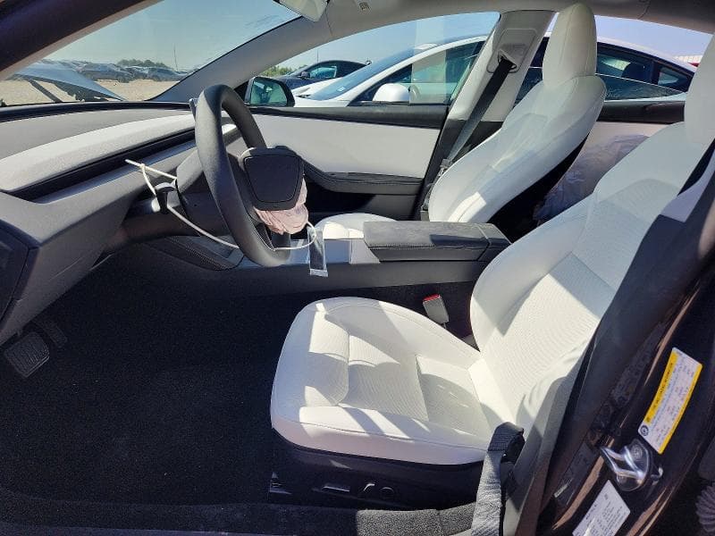 2026 TESLA MODEL 3 7