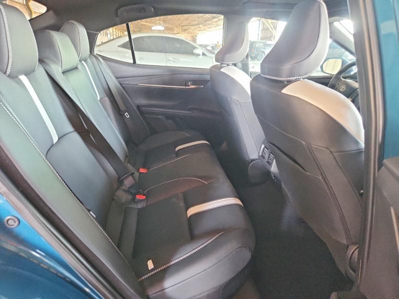 2025 TOYOTA CAMRY SE 10