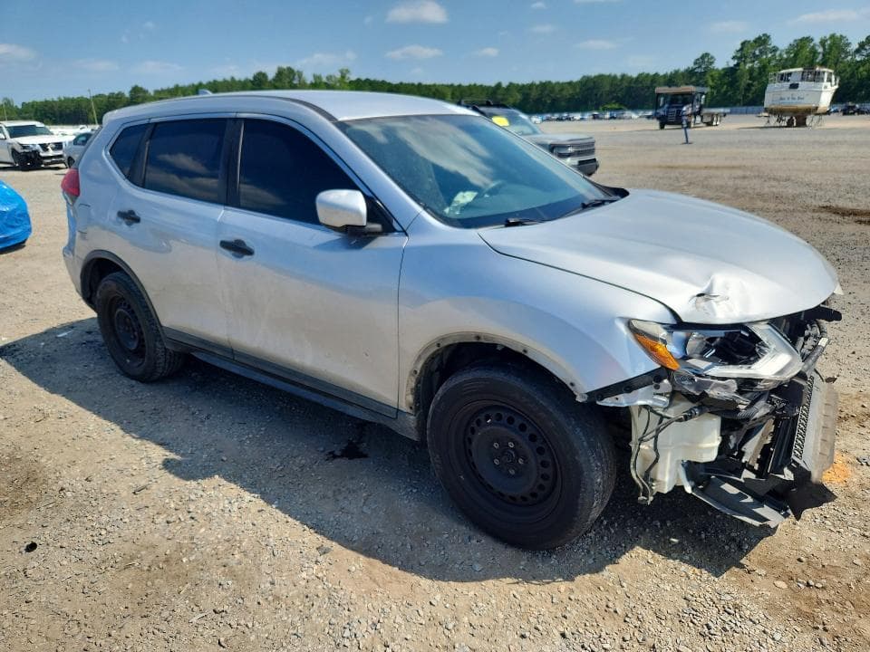 2017 NISSAN ROGUE S 4