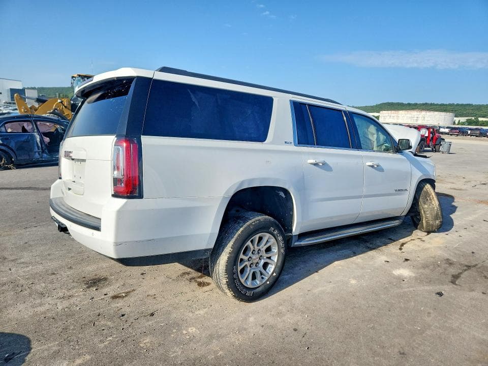 2017 GMC YUKON XL K1500 SLT 3