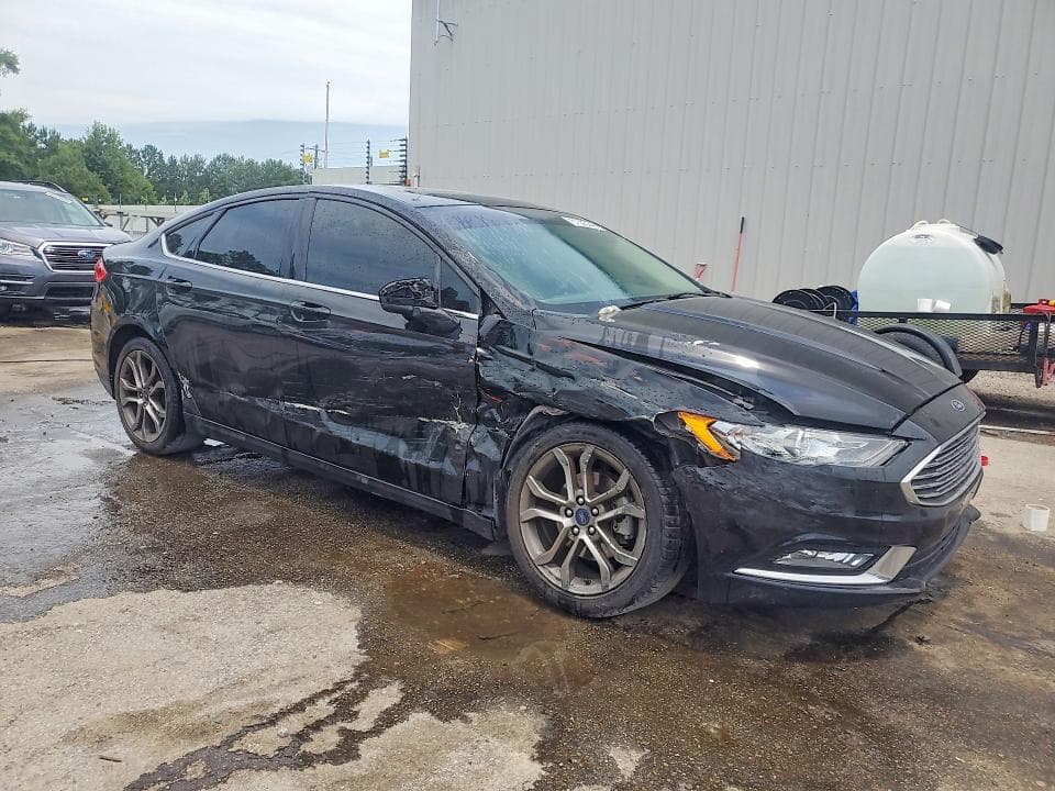 2017 FORD FUSION SE 4