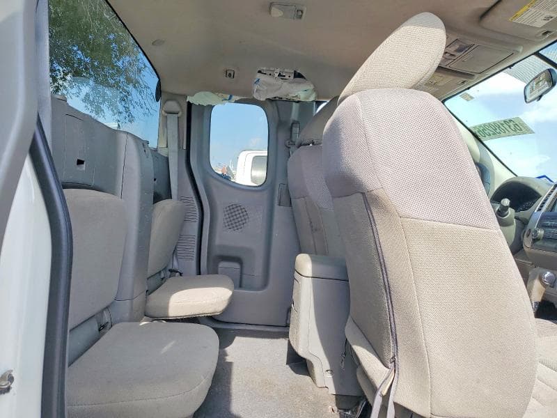 2019 NISSAN FRONTIER S 10