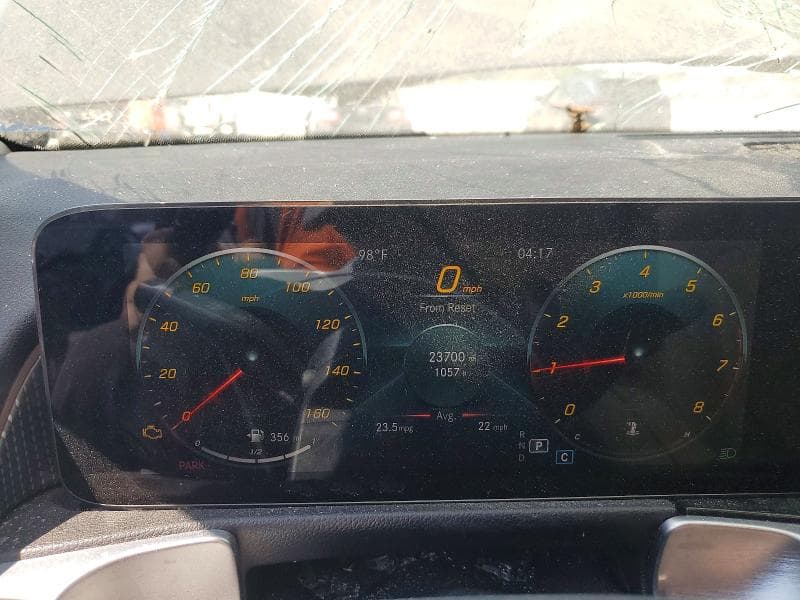 2022 MERCEDES-BENZ GLB 250 4MATIC 9