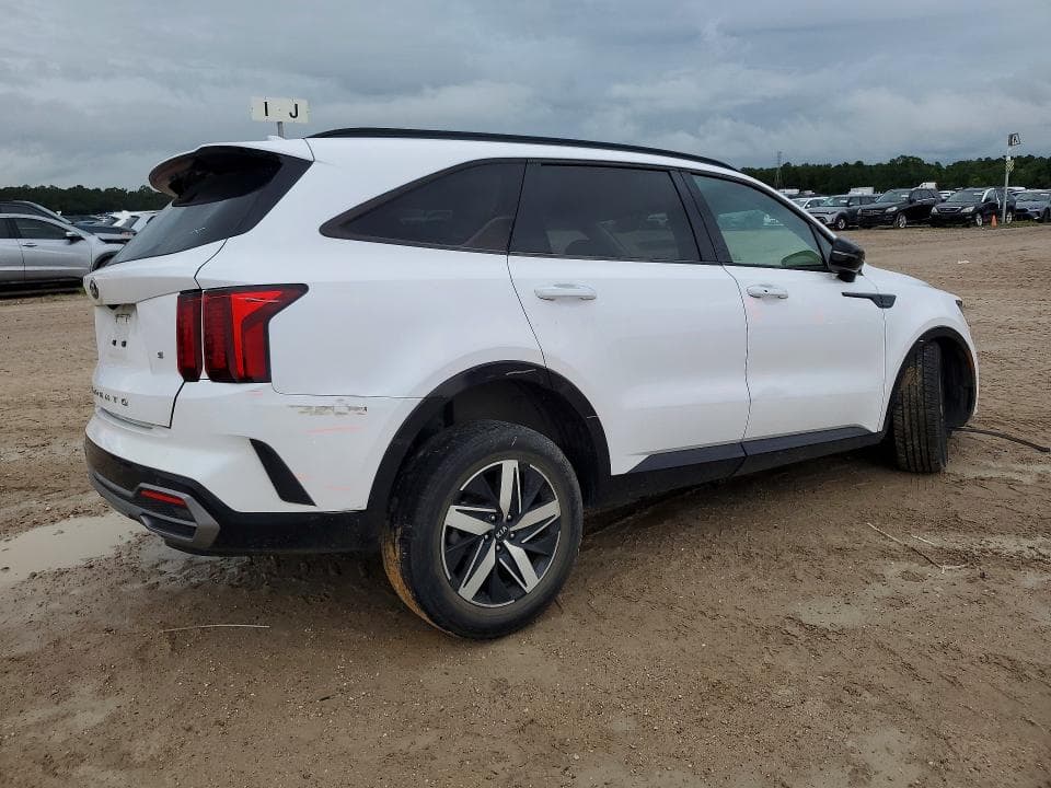 2021 KIA SORENTO S 3