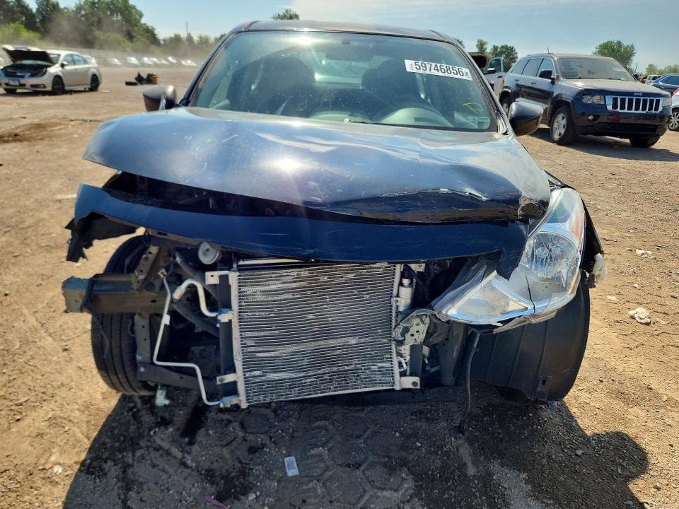 2018 NISSAN VERSA SV 5