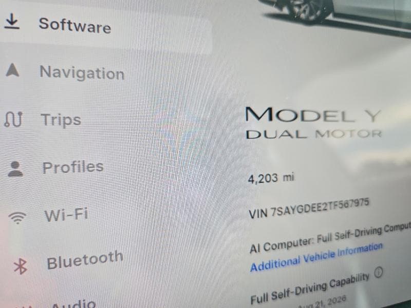 2026 TESLA MODEL Y 9