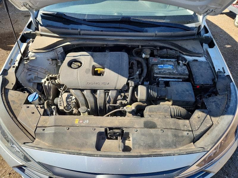 2020 HYUNDAI ELANTRA SE 11