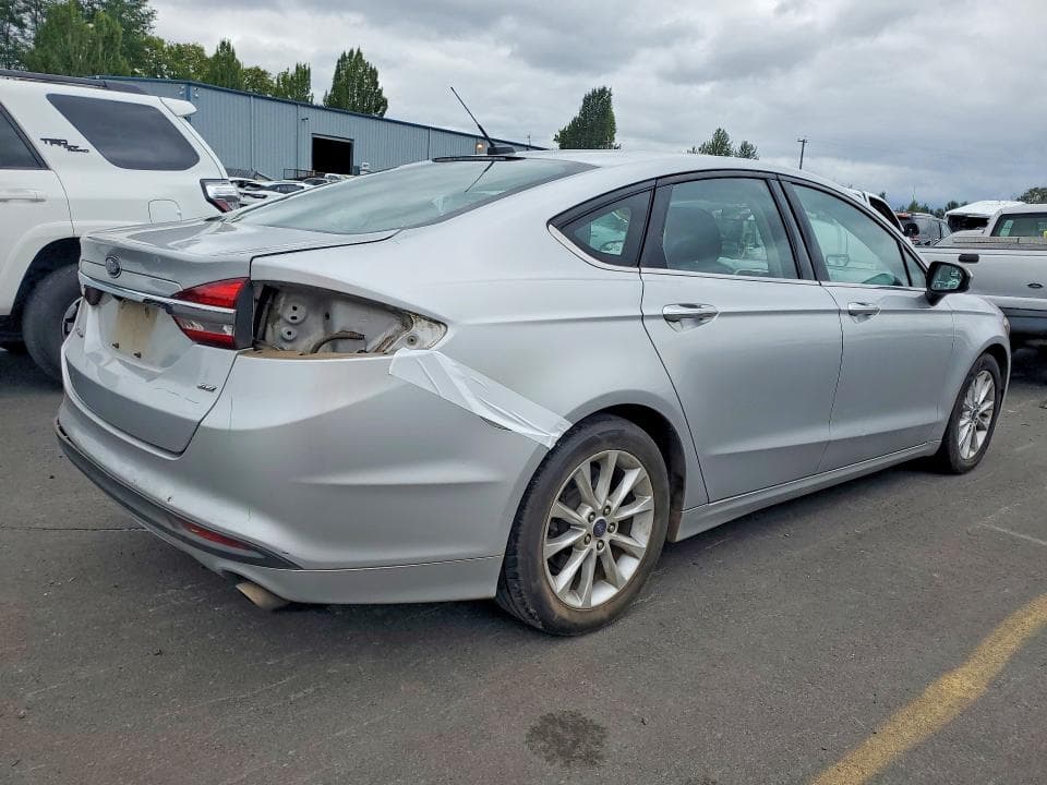 2017 FORD FUSION SE 3