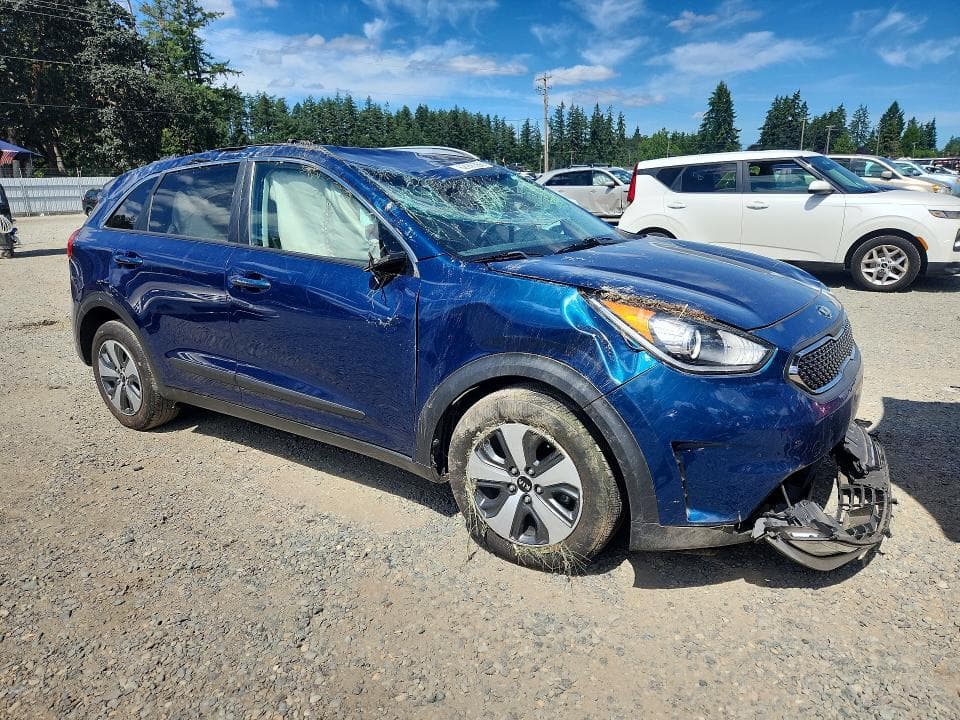 2018 KIA NIRO EX 4
