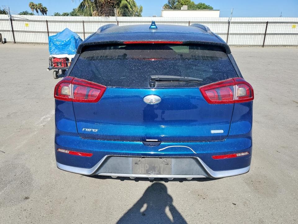 2019 KIA NIRO LX 6