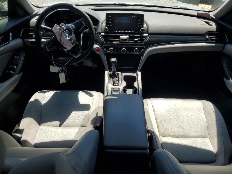 2018 HONDA ACCORD LX 8