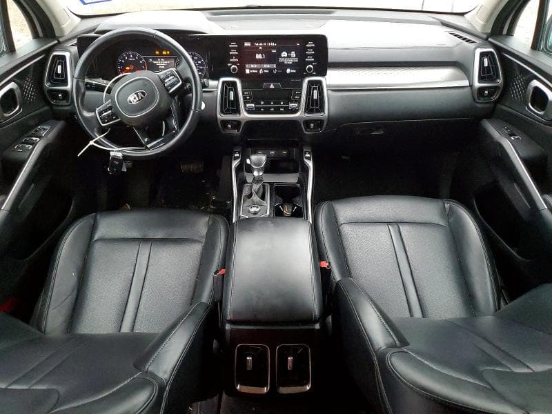 2021 KIA SORENTO S 8
