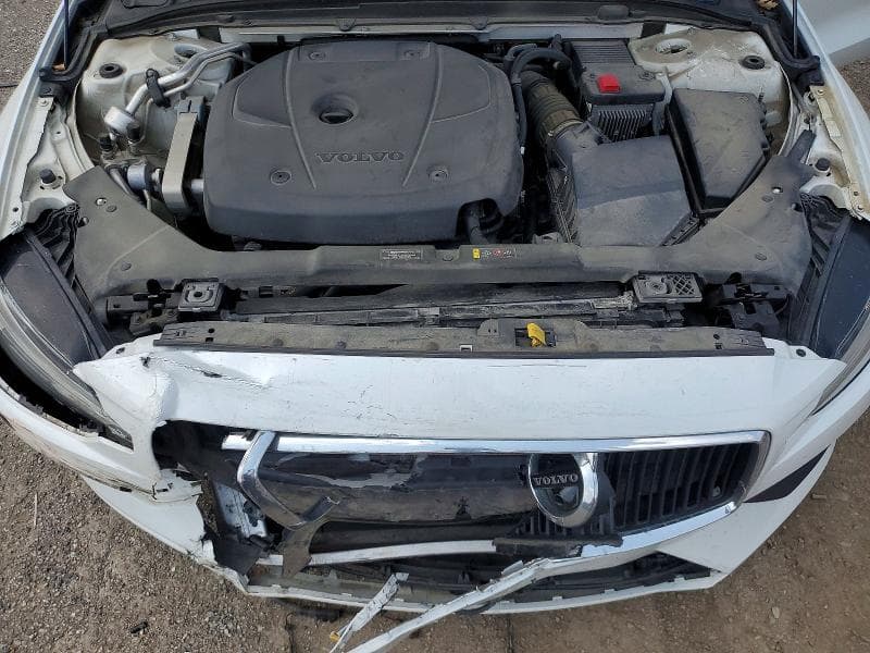 2019 VOLVO V60 T6 MOMENTUM 11
