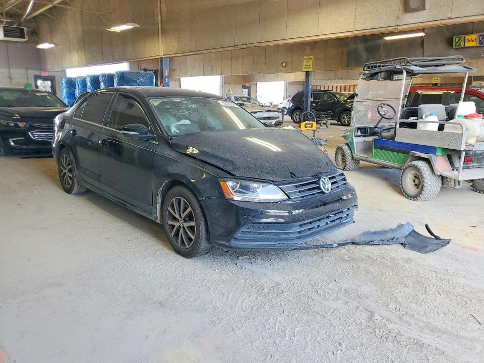 2017 VOLKSWAGEN JETTA SE 4