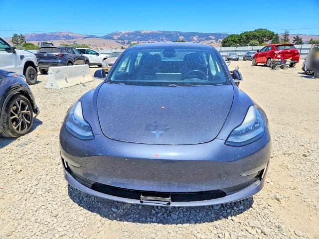 2018 TESLA MODEL 3 5