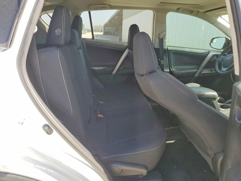 2017 TOYOTA RAV4 XLE 11