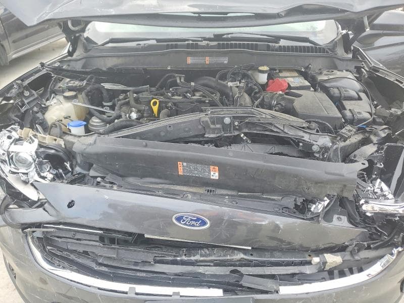 2020 FORD FUSION SE 11