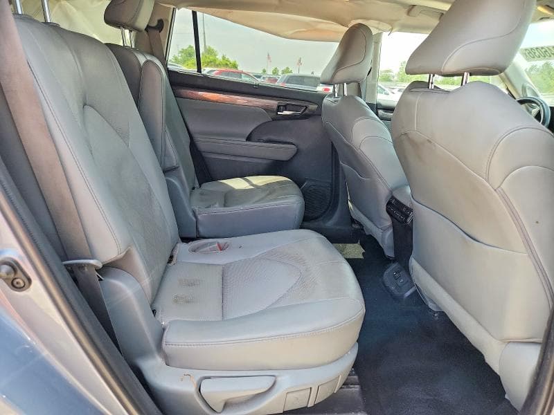2021 TOYOTA HIGHLANDER PLATINUM 11