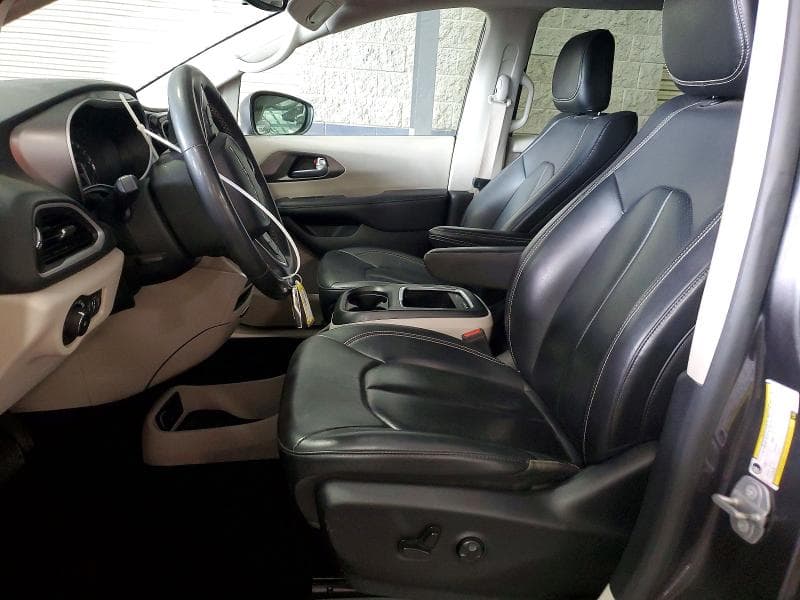2023 CHRYSLER PACIFICA TOURING L 7
