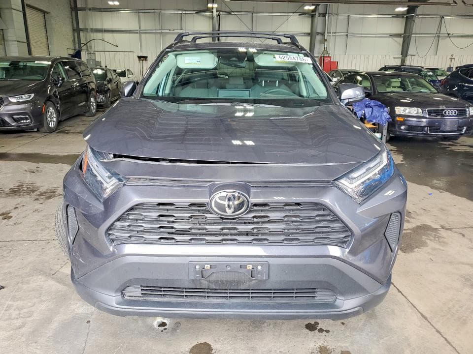 2025 TOYOTA RAV4 XLE 5