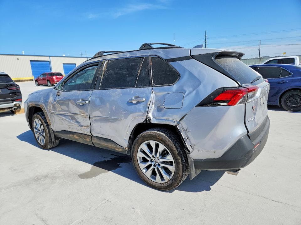 2023 TOYOTA RAV4 XLE PREMIUM 2