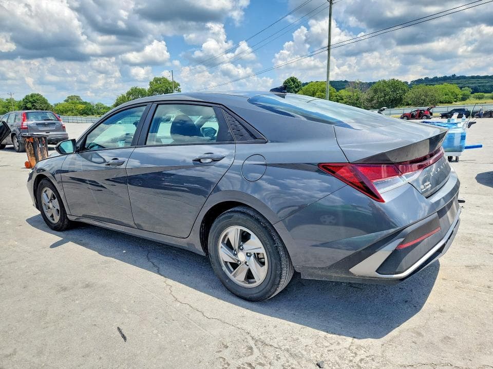 2024 HYUNDAI ELANTRA SE 2