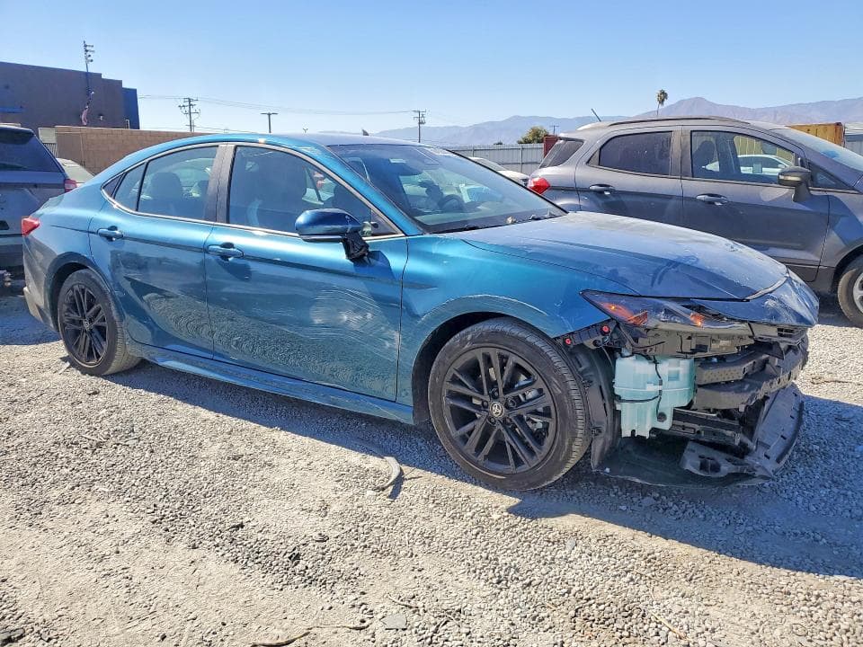 2026 TOYOTA CAMRY SE 4
