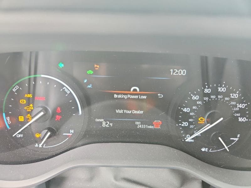 2025 TOYOTA SIENNA XLE 8-PASSENGER 9