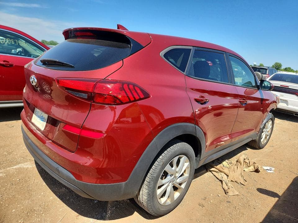 2020 HYUNDAI TUCSON SE 3