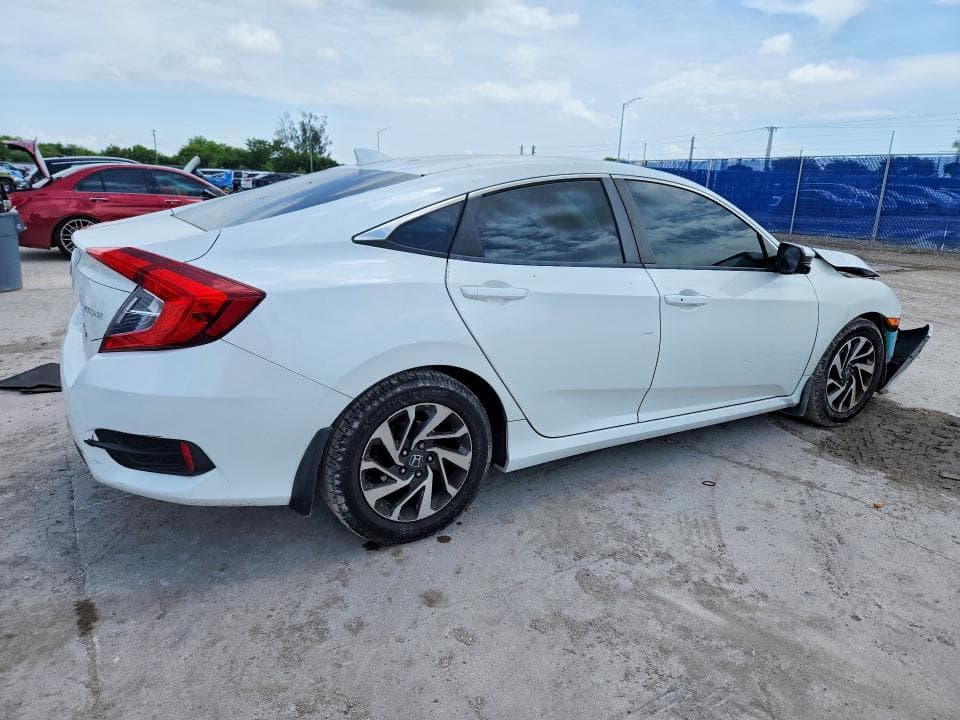 2017 HONDA CIVIC EX 3