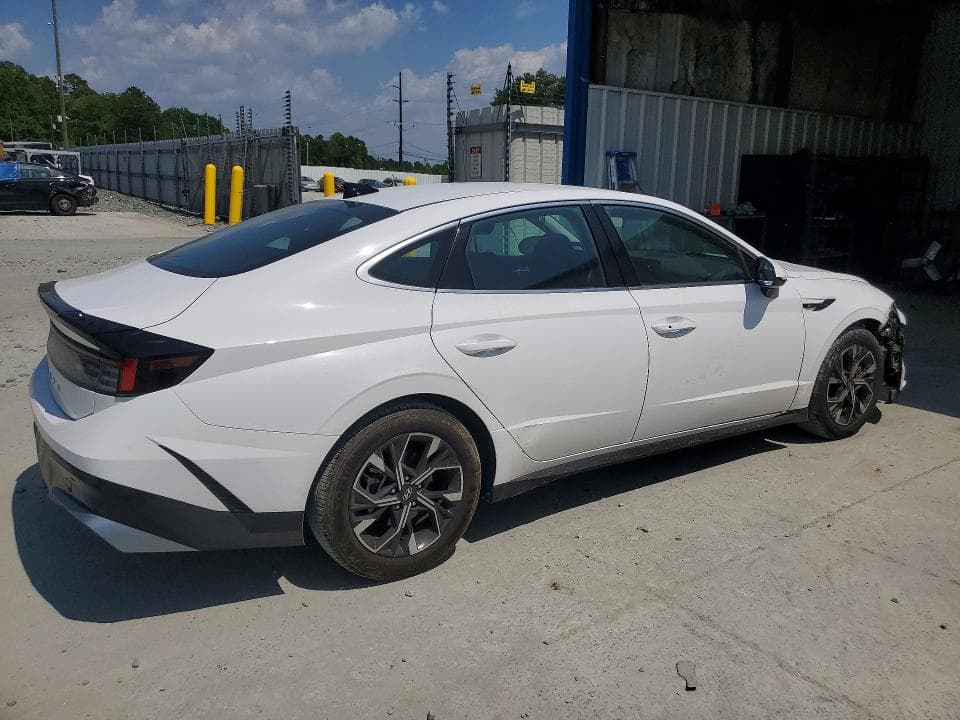 2025 HYUNDAI SONATA SEL 3