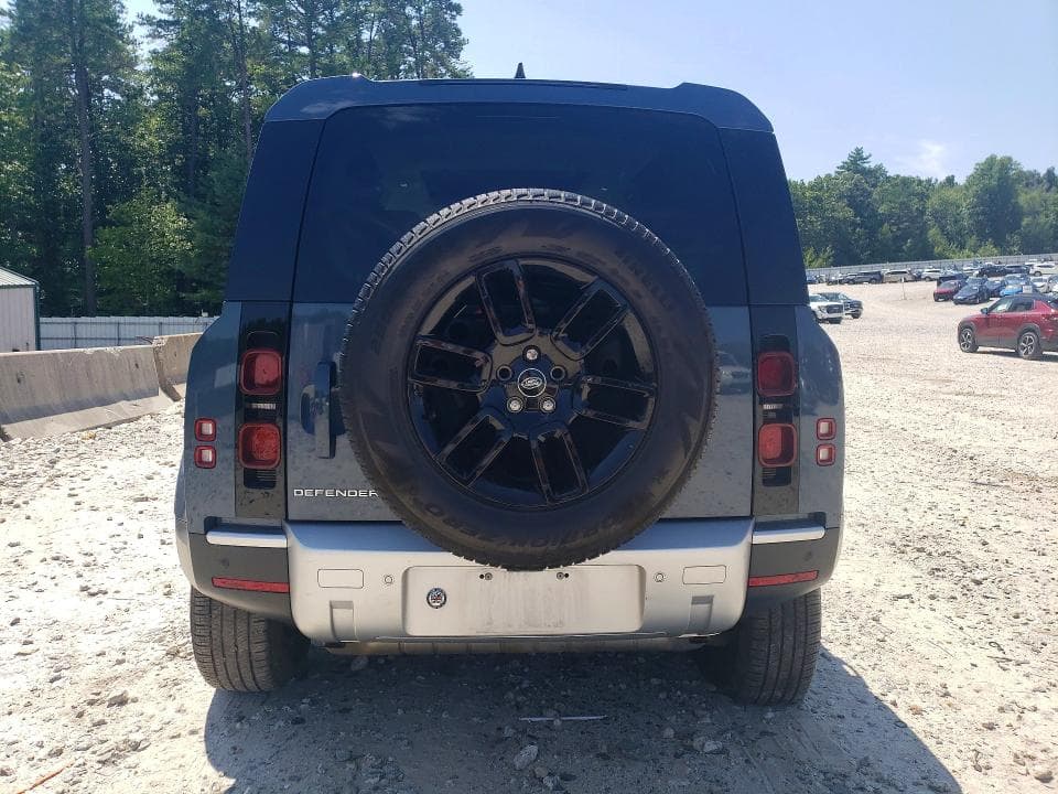 2024 LAND ROVER DEFENDER 110 S 6