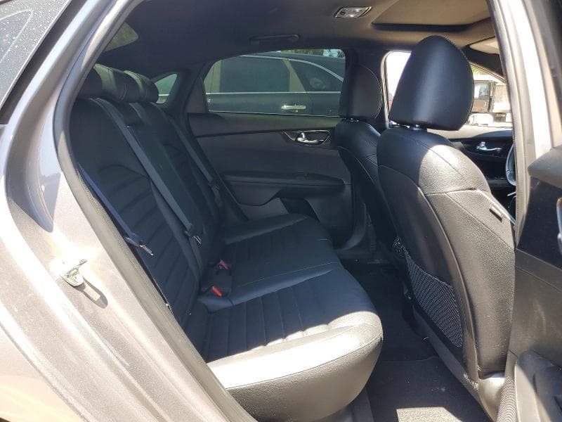 2023 KIA FORTE GT LINE 10