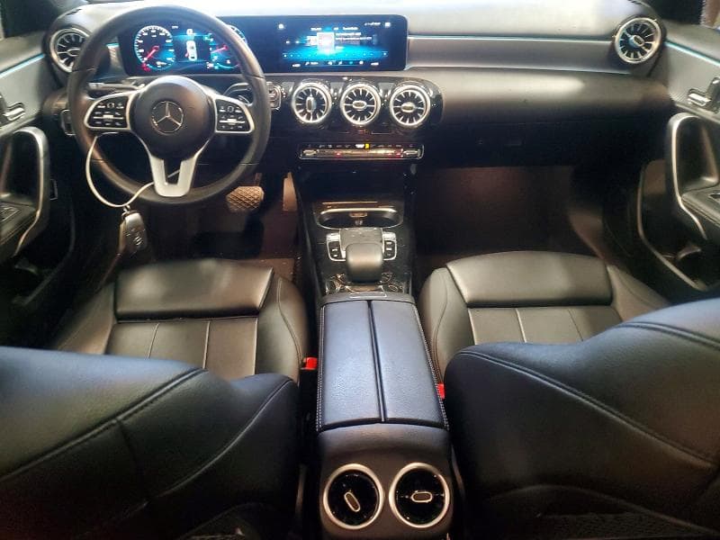 2019 MERCEDES-BENZ A 220 8