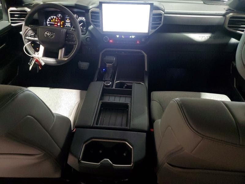 2025 TOYOTA TUNDRA SR5 8