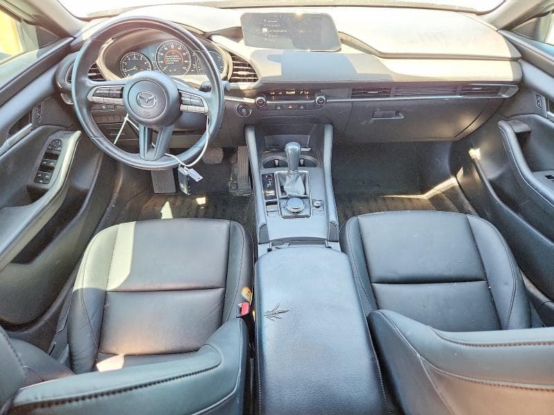 2023 MAZDA 3 SELECT 8