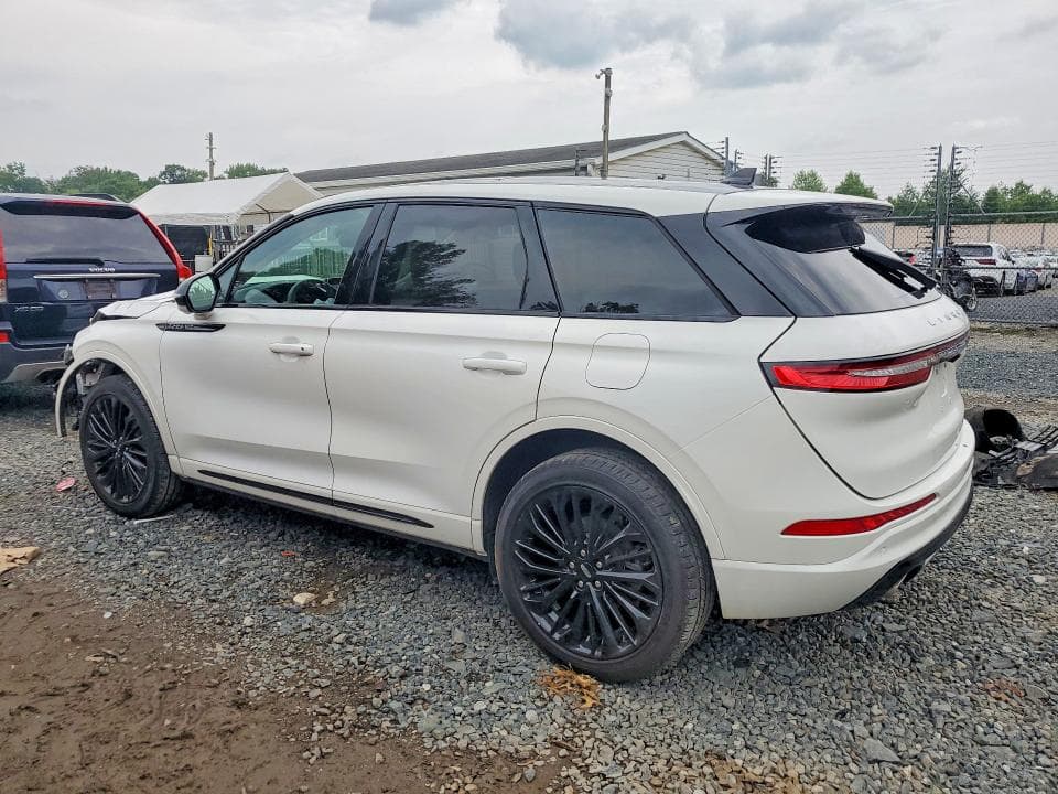 2023 LINCOLN CORSAIR 2