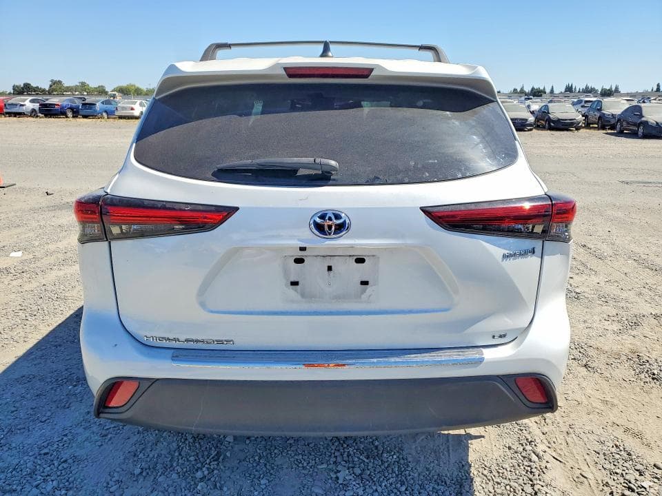 2023 TOYOTA HIGHLANDER HYBRID LE 6