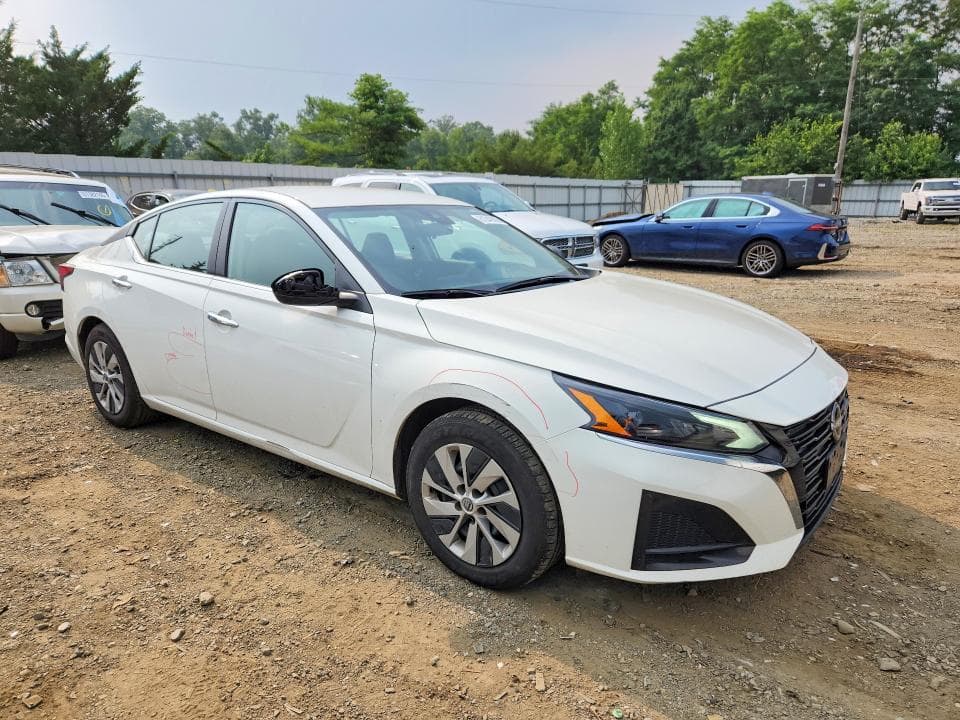 2024 NISSAN ALTIMA S 4