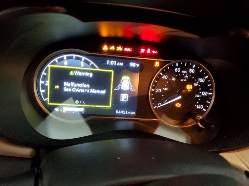 2021 NISSAN VERSA SV 9