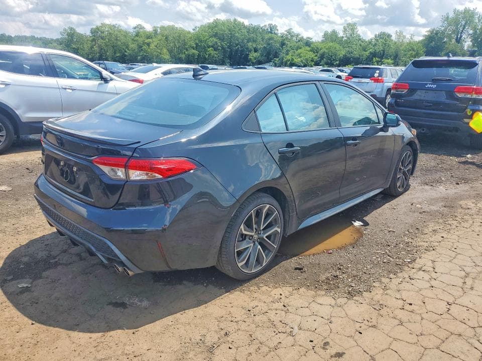 2022 TOYOTA COROLLA SE 3