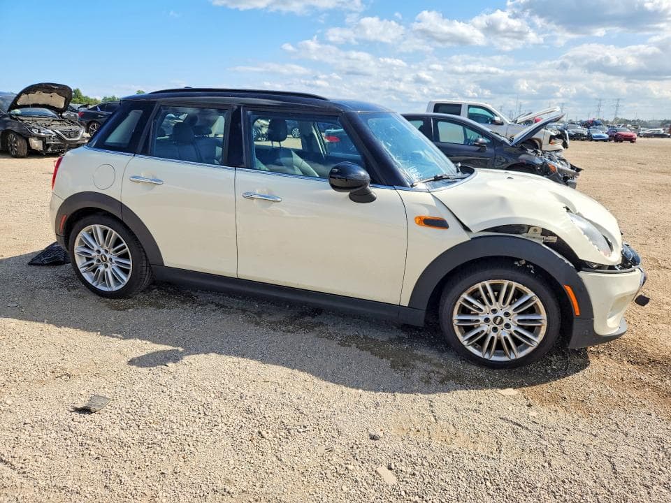 2018 MINI COOPER 4