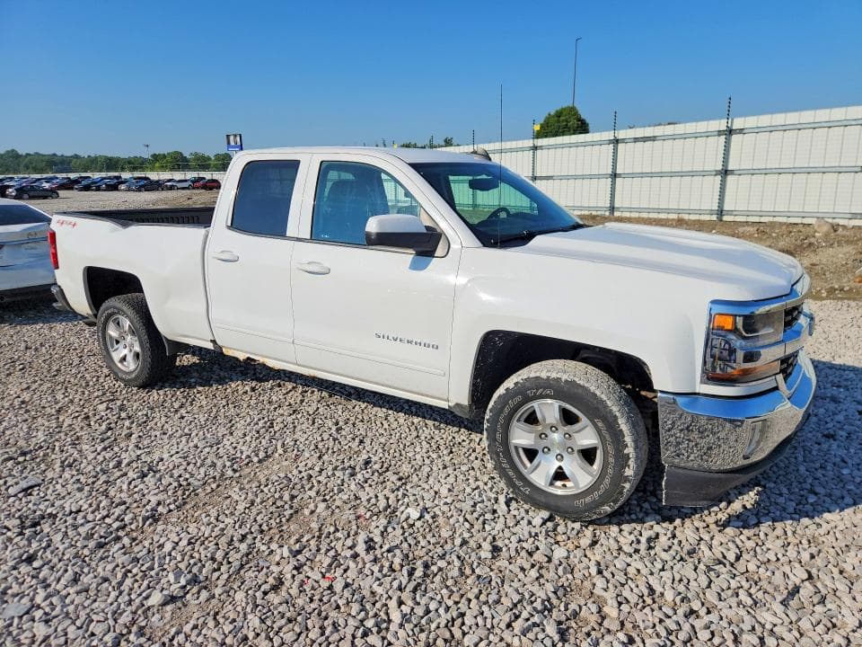 2017 CHEVROLET SILVERADO K1500 LT 4