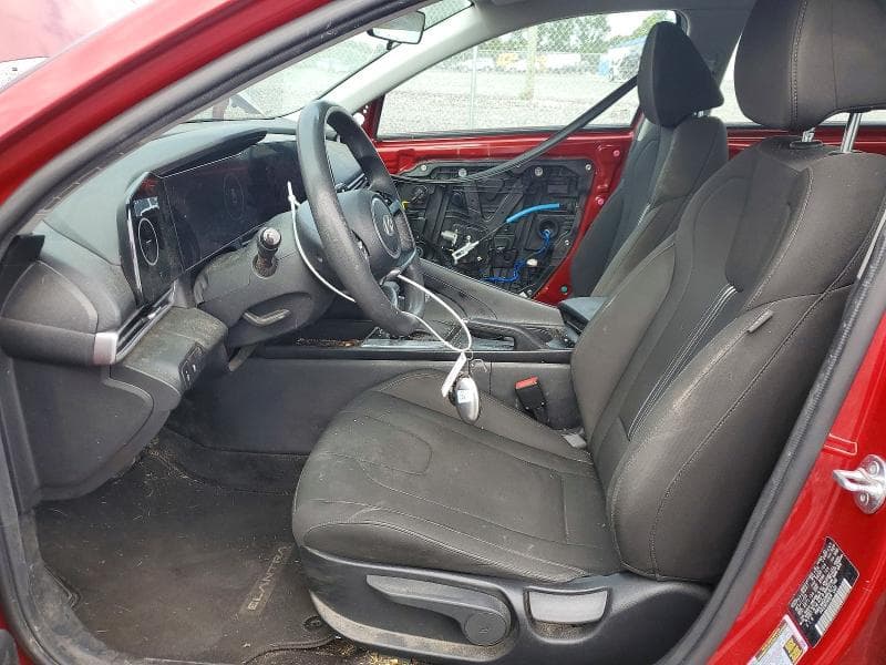 2024 HYUNDAI ELANTRA SEL 7