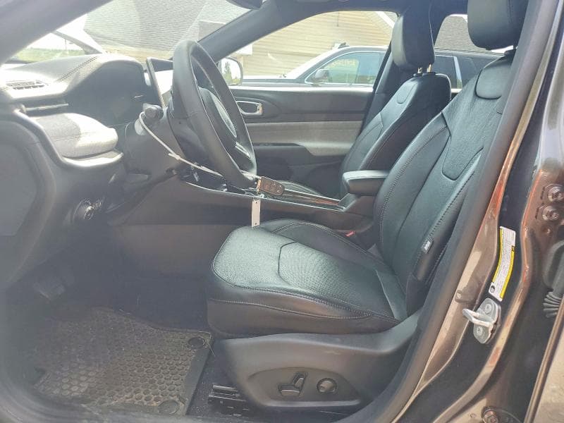 2023 JEEP COMPASS LATITUDE LUX 7