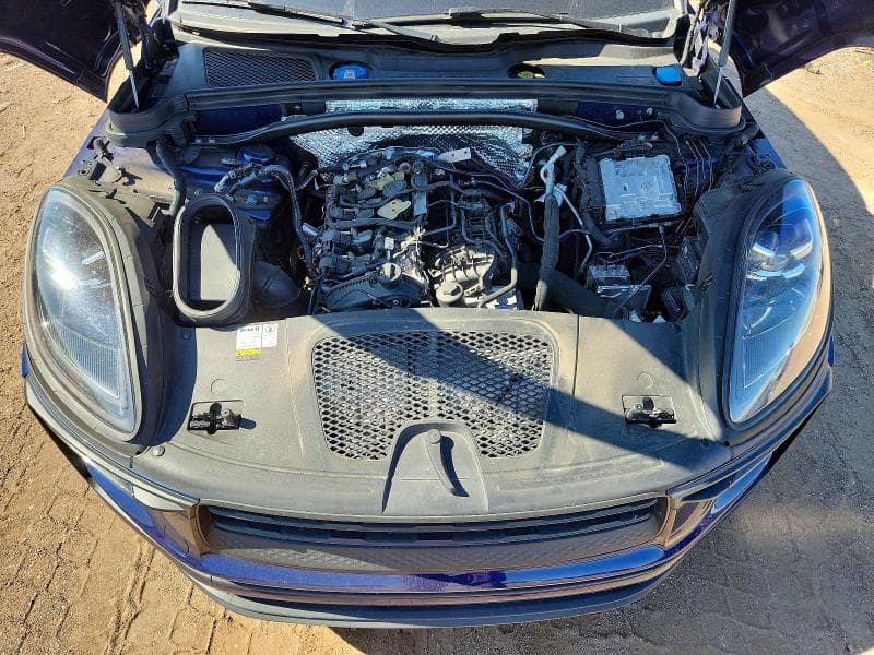 2022 PORSCHE MACAN 12