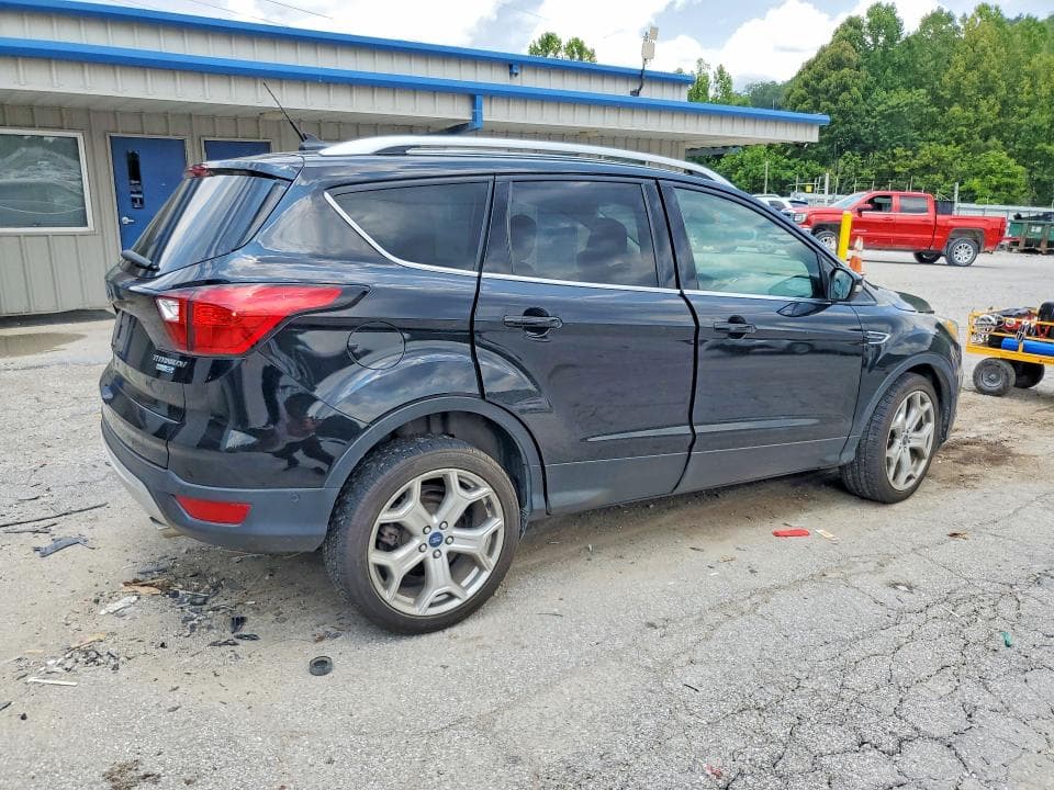2019 FORD ESCAPE TITANIUM 3
